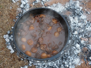 Melangata camping & camp oven cooking 